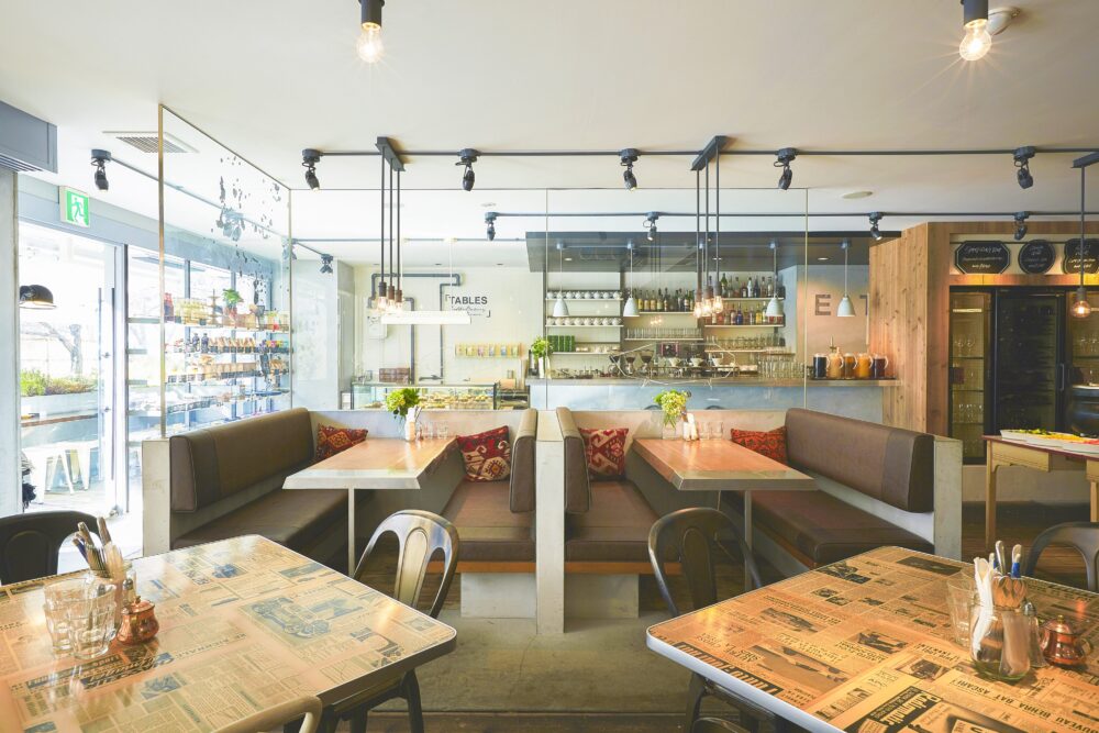 タブレスキッチン内観